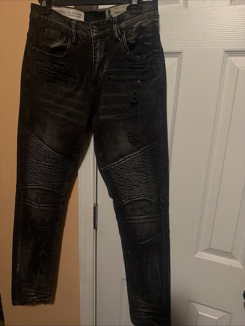 Industrial Indigo 32x32 Skinny Black Jeans For Men